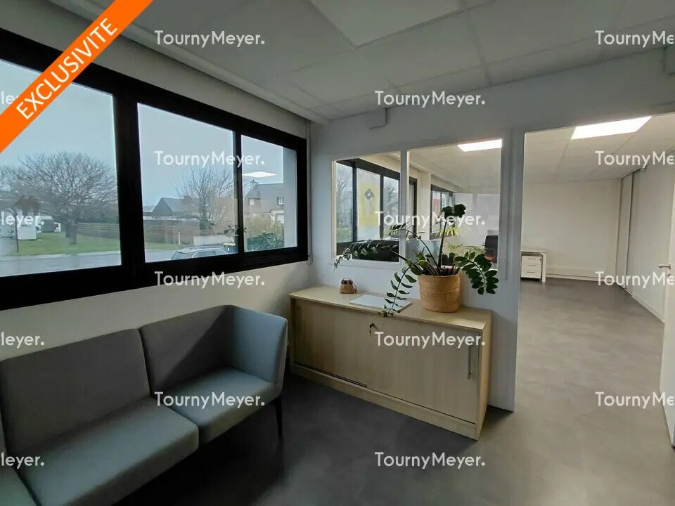 Office in Larmor-Plage for sale Interior Photo- Image 1 of 5