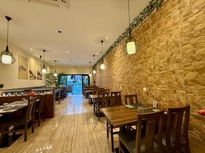 Retail in Barcelona, Barcelona to rent Interior Photo- Image 1 of 21