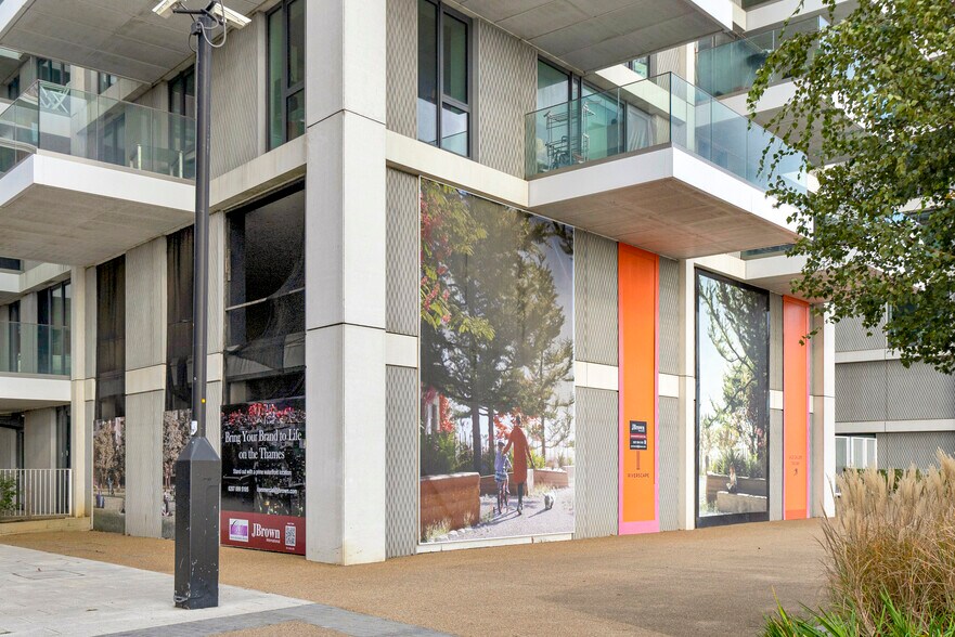 Royal Wharf walk, London for sale - Primary Photo - Image 1 of 2