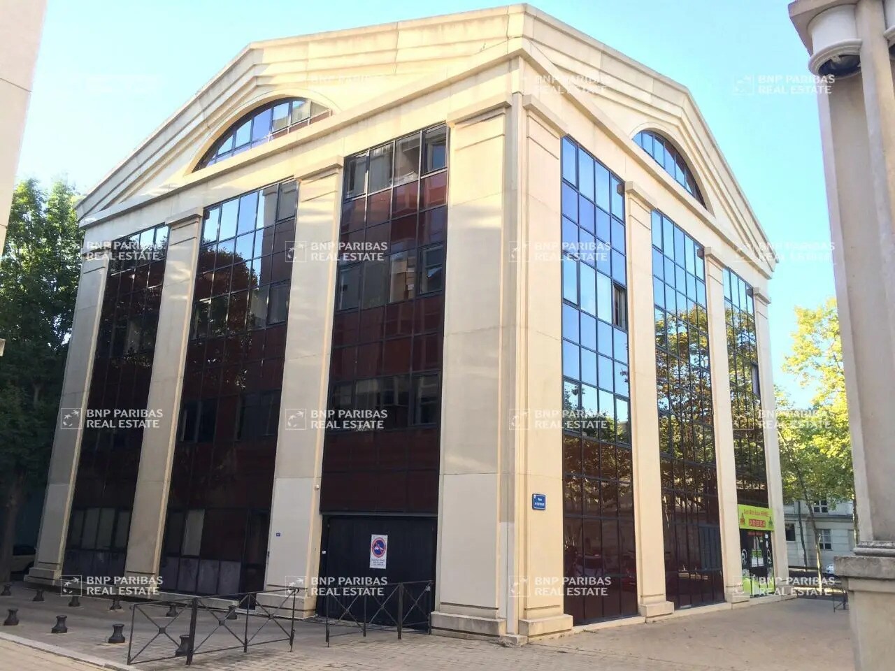 Office in Montpellier to rent Primary Photo- Image 1 of 13