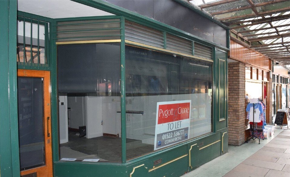 5 Bristol Arcade, Sleaford for sale - Primary Photo - Image 1 of 1
