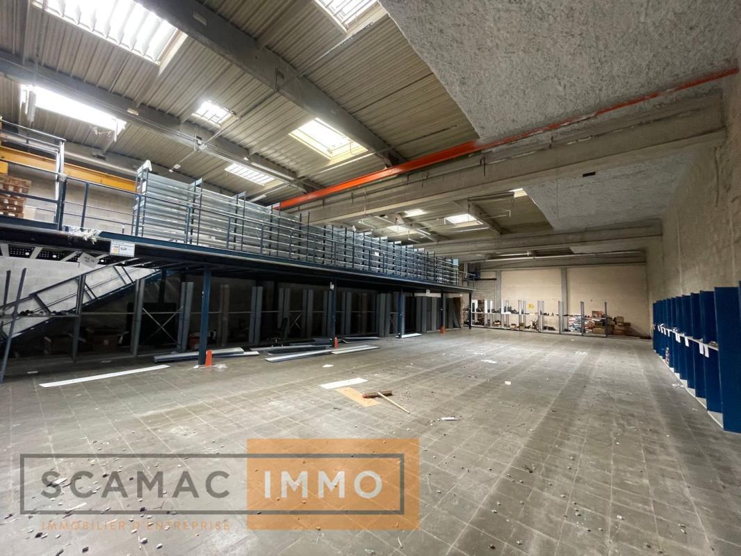 Light Industrial in Courcouronnes for sale Interior Photo- Image 1 of 16