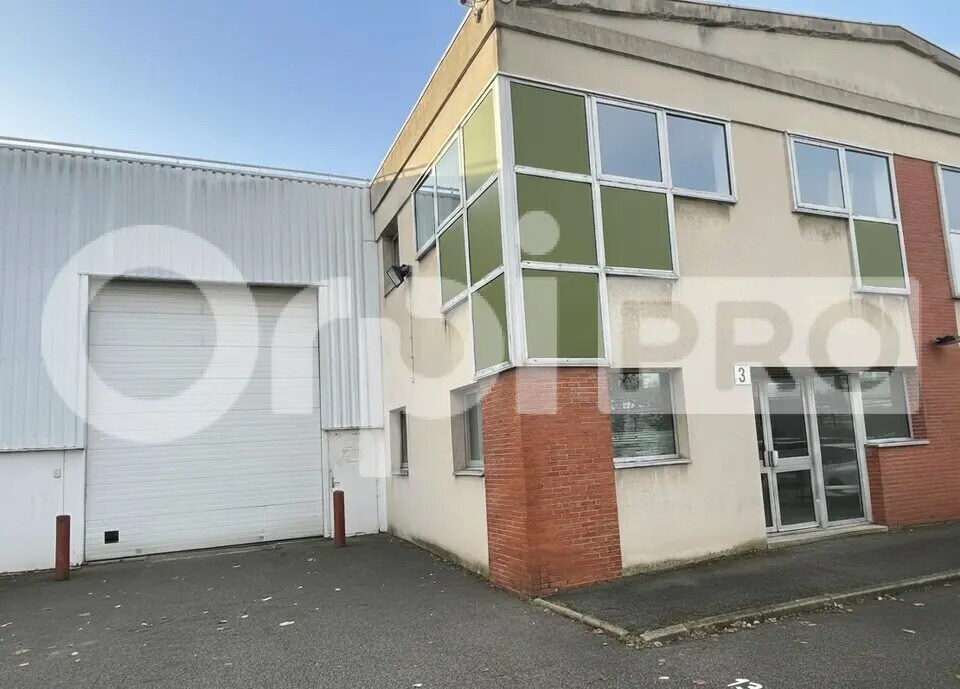 Industrial in Chilly-Mazarin to rent Building Photo- Image 1 of 4