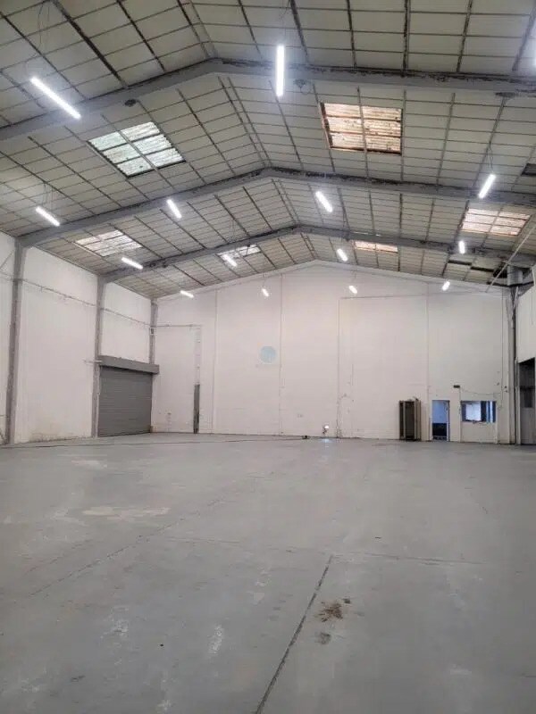 Location Bureaux 550 m² - Photo 1