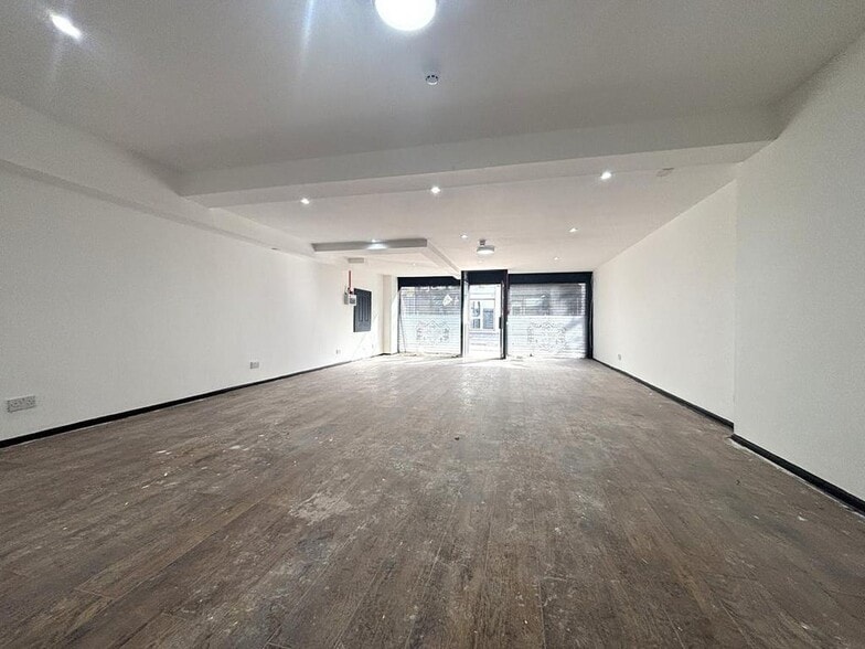 36 Piccadilly, Stoke On Trent to rent - Building Photo - Image 2 of 9