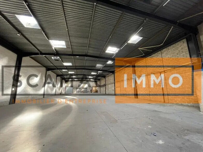 Industrial in MORANGIS to rent - Interior Photo - Image 3 of 7