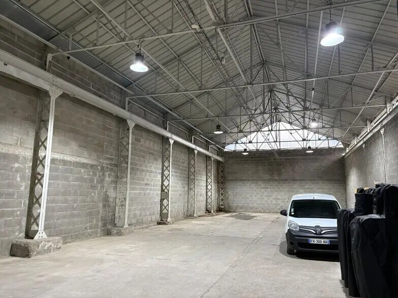 Office in Chassieu to rent - Interior Photo - Image 2 of 6