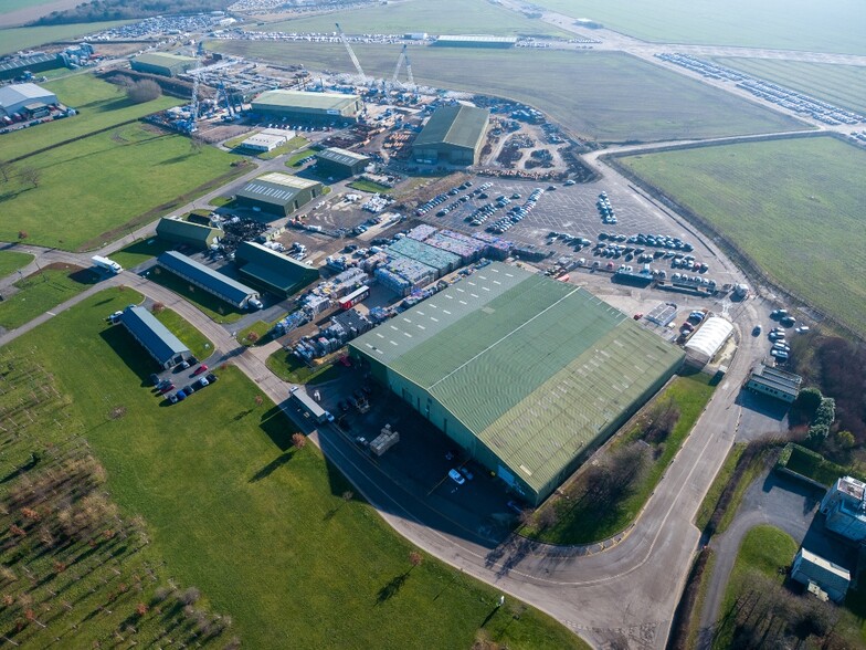 Roseland Business Park, Long Bennington to rent - Building Photo - Image 2 of 2