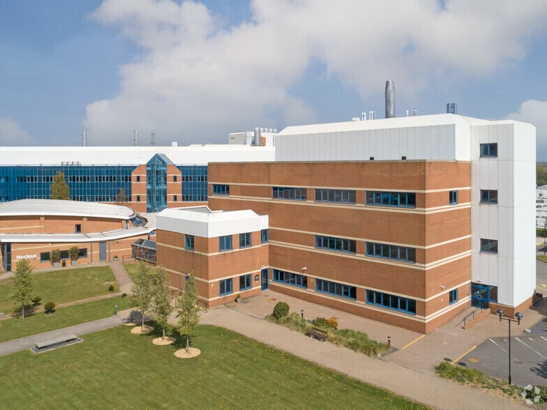 Summerpool Rd, Loughborough to rent - Building Photo - Image 2 of 20