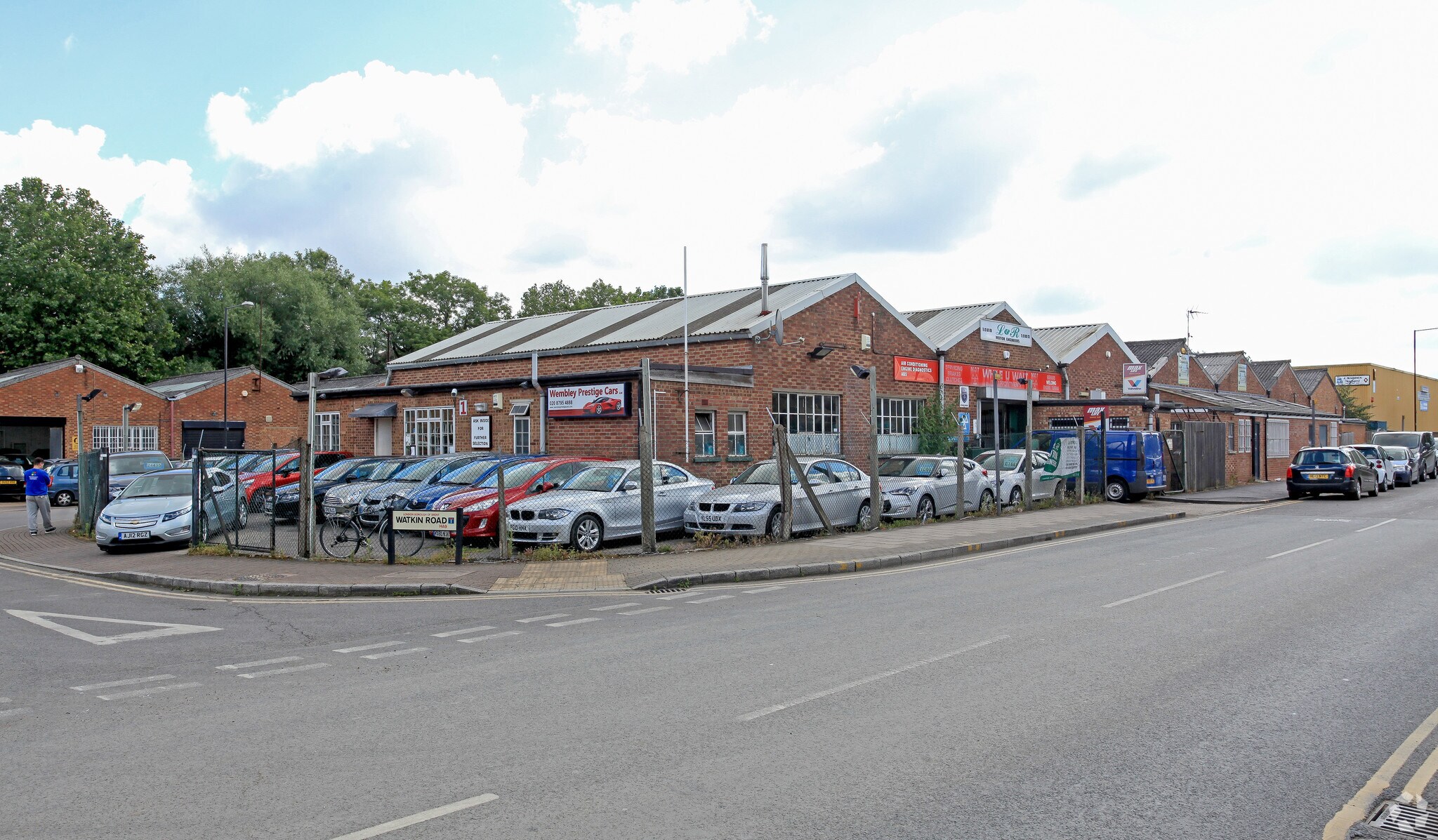1-1A Watkin Rd, Wembley for sale Primary Photo- Image 1 of 1