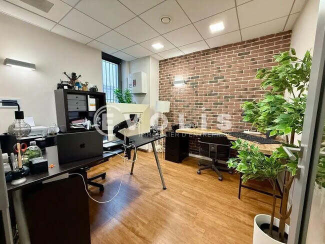 Location Bureaux 120 m²
