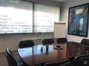 Office in Coslada, Madrid to rent Interior Photo- Image 2 of 15