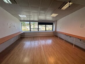 Office / Retail in Pineda de Mar, Barcelona to rent Interior Photo- Image 2 of 16