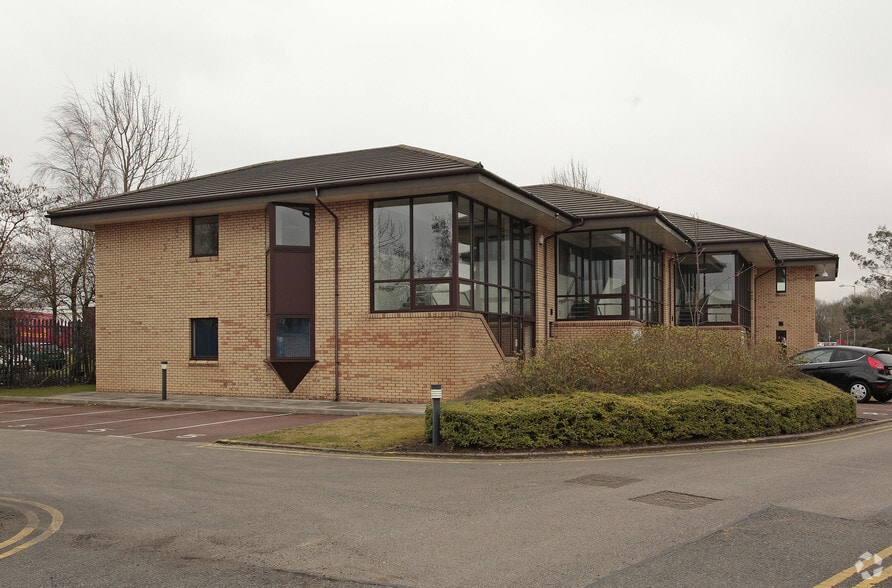 Pittman Way, Preston to rent - Building Photo - Image 2 of 8