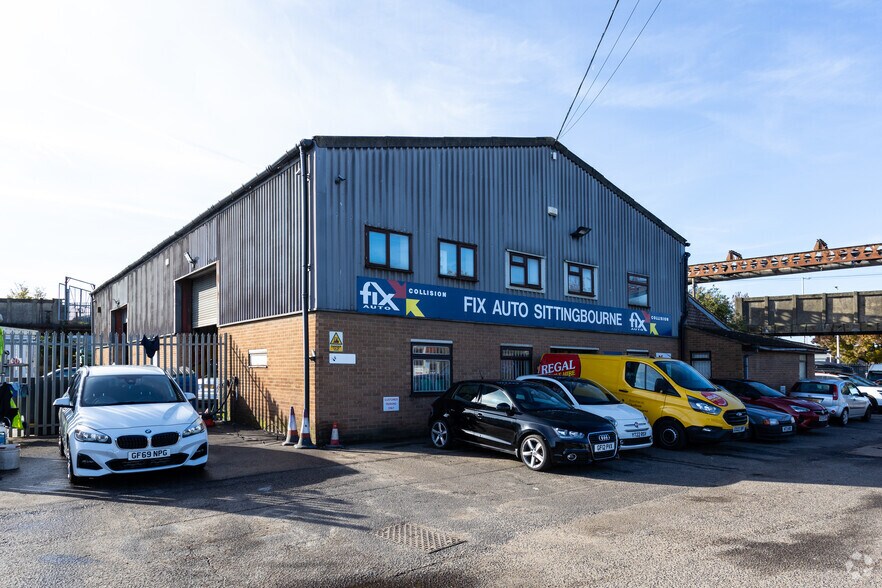 Mill Way, Sittingbourne for sale - Primary Photo - Image 1 of 1