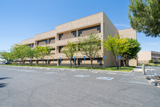 More details for 44215 15th St W, Lancaster, CA - Medical for Rent