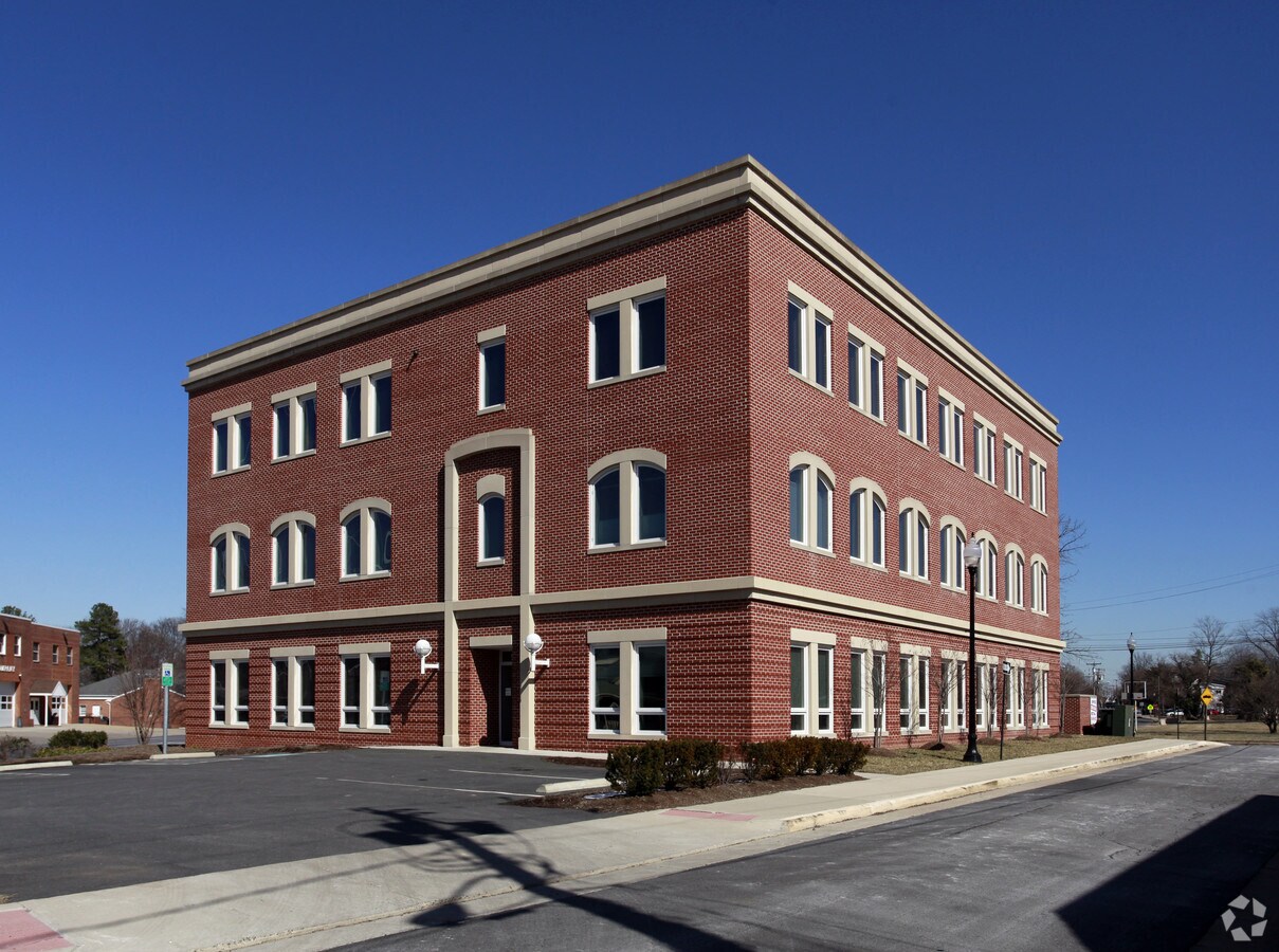 9401 Centreville Rd, Manassas 20110 Logan Building