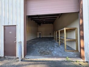 100 Bellows St, Warwick, RI to rent Interior Photo- Image 2 of 7