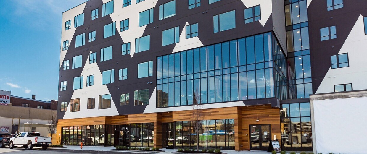 193 E Main St, Columbus, OH to rent Building Photo- Image 1 of 3