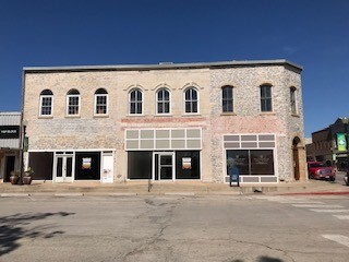 106-110 S Cherokee St, San Saba, TX for rent - Building Photo - Image 3 of 15