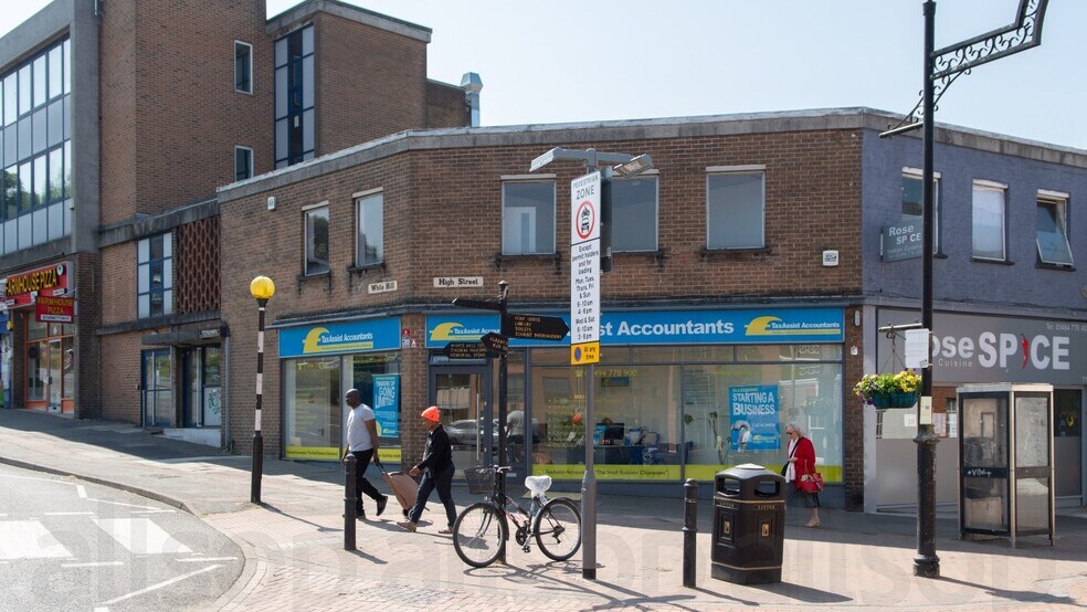 1-15 White Hl, Chesham for sale - Primary Photo - Image 1 of 1