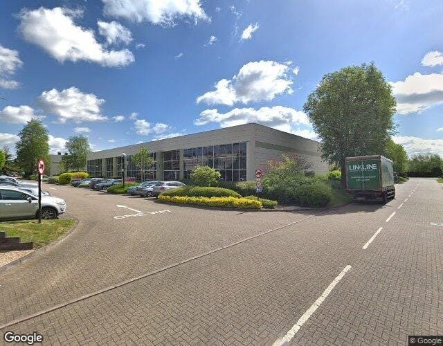 Woodshots Meadow, Watford to rent Building Photo- Image 1 of 5