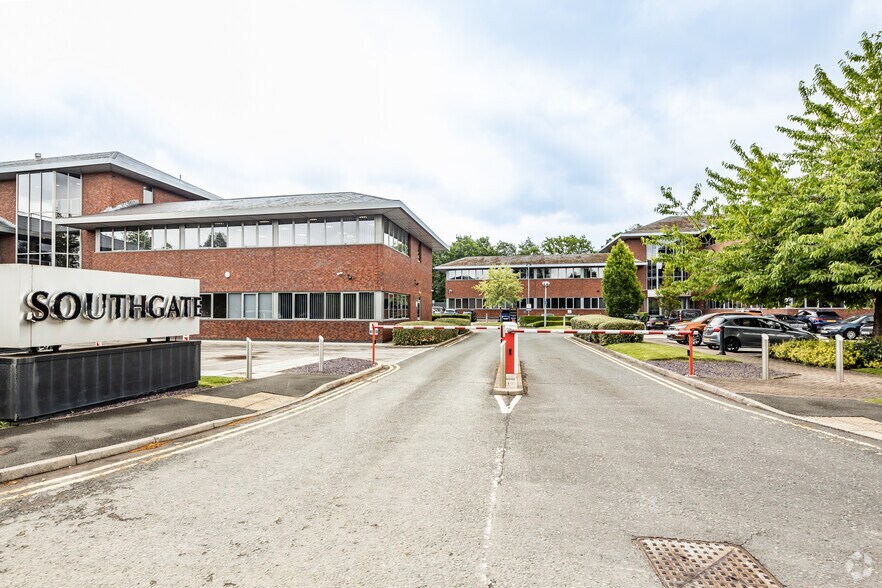 Wilmslow Rd, Cheadle to rent - Building Photo - Image 3 of 3