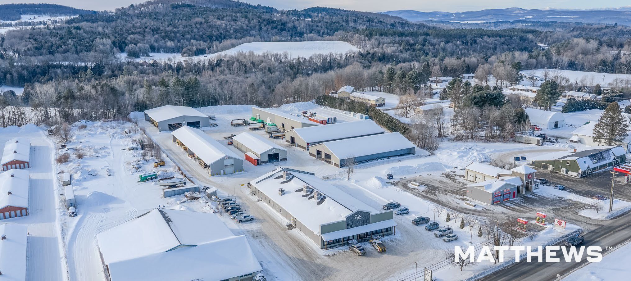 US LBM 3-Property Portfolio portfolio of 3 properties for sale on LoopNet.co.uk Primary Photo- Image 1 of 5