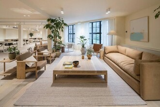 Old St, London to rent Interior Photo- Image 2 of 8