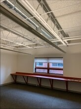 103 Schelter Rd, Lincolnshire, IL to rent Interior Photo- Image 1 of 3