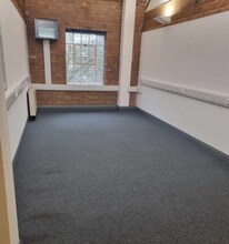 Fryer St, Wolverhampton to rent Interior Photo- Image 1 of 7