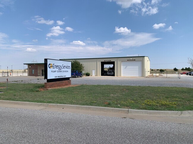More details for 2200 Industrial Blvd, Weatherford, OK - Light Industrial to Rent