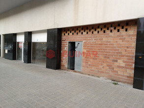 Retail in Barcelona, BAR for rent Building Photo- Image 1 of 4