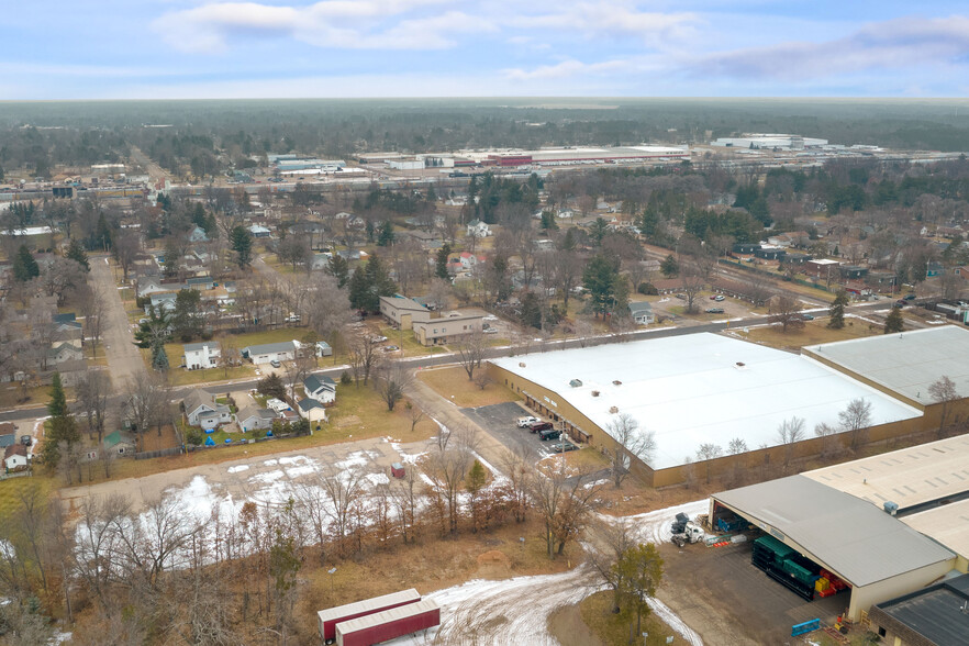 2925 Welsby Ave, Stevens Point, WI for rent - Building Photo - Image 3 of 26