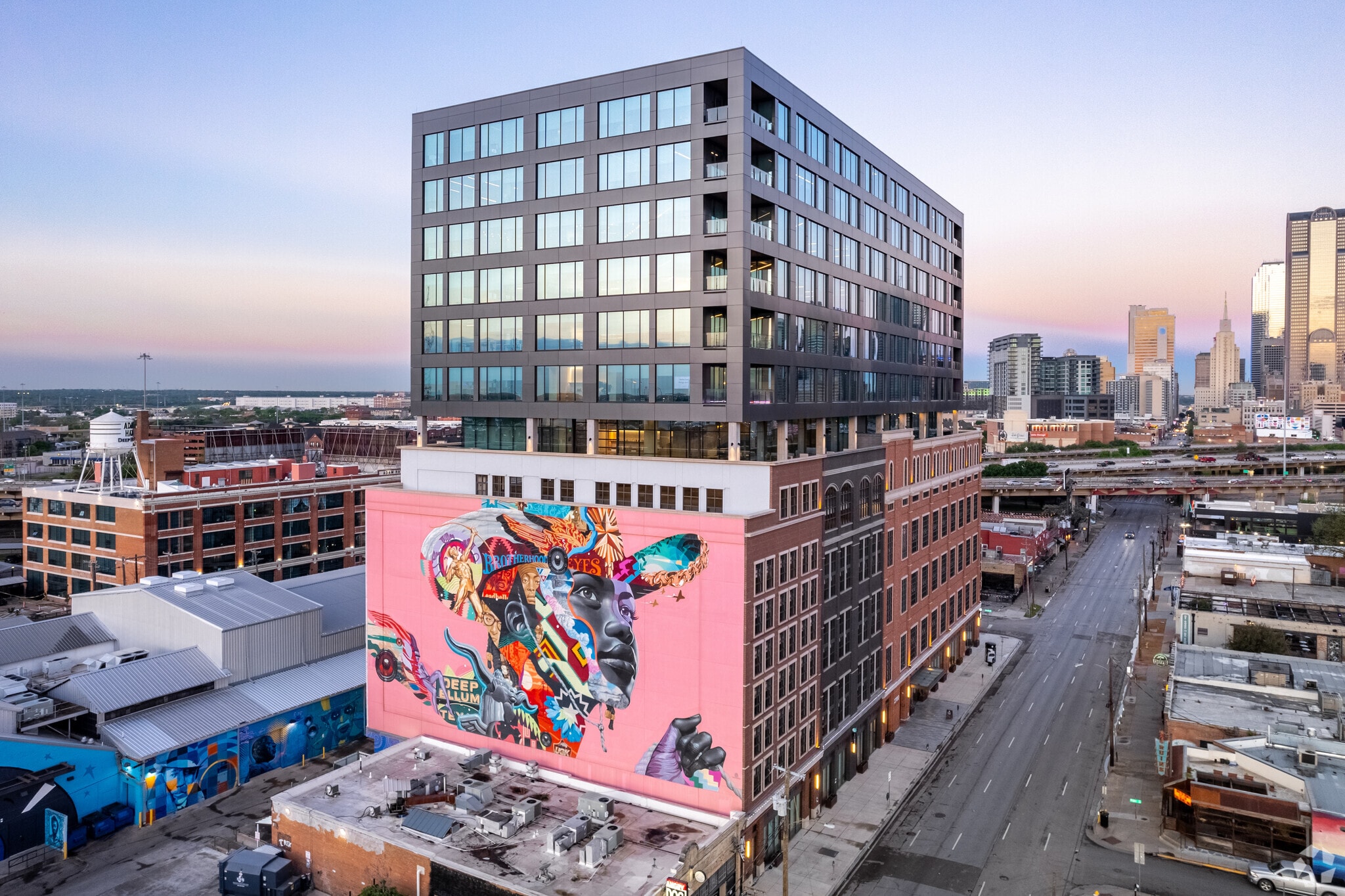 2700 Commerce St, Dallas, TX to rent Primary Photo- Image 1 of 26