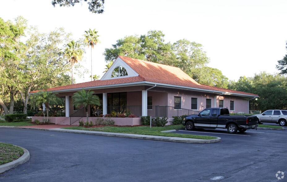 5805 Whitfield Ave, Sarasota 34243 UK