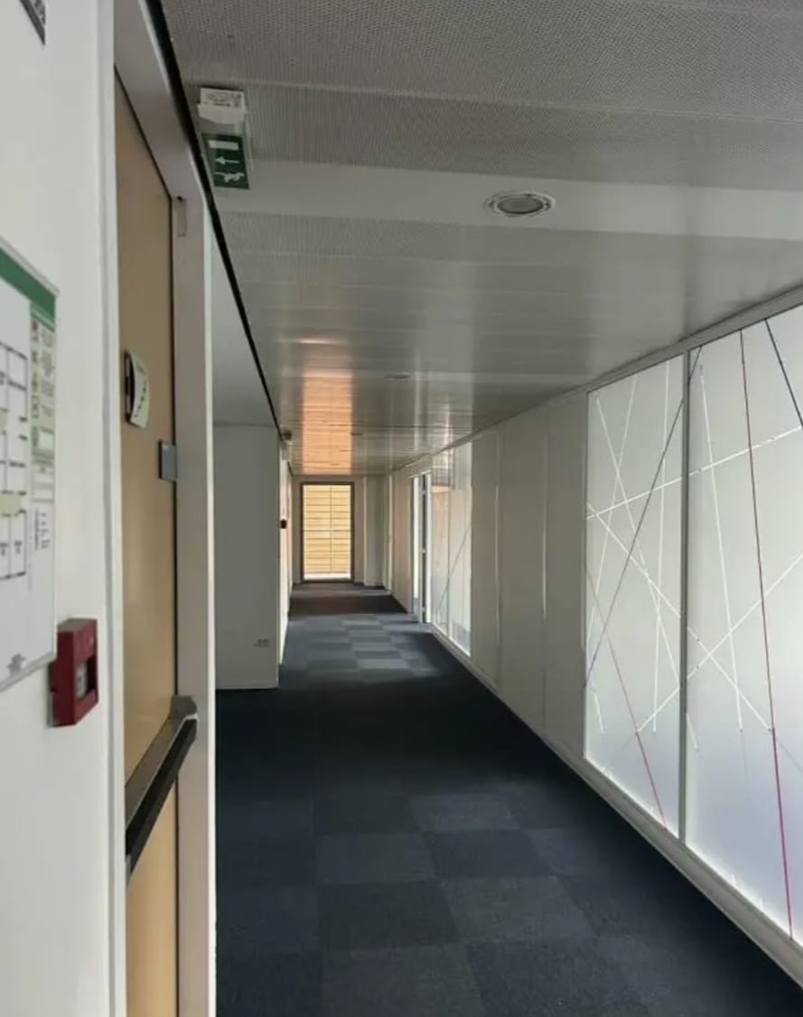 Office in Lyon to rent Interior Photo- Image 1 of 5