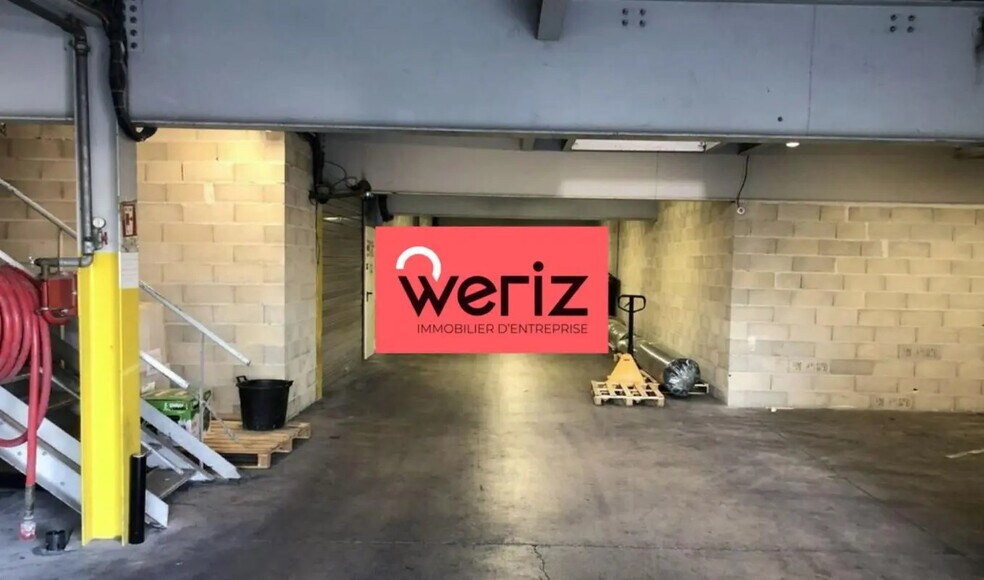 Light Industrial in Aubagne to rent - Building Photo - Image 2 of 14