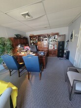 900 Broadhollow Rd, Farmingdale, NY for rent Interior Photo- Image 1 of 4