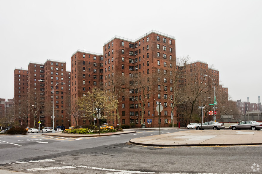 800-932 E 6th St, New York, NY for sale - Primary Photo - Image 1 of 1