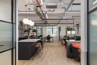 21-22 Great Sutton St, London to rent Interior Photo- Image 1 of 17