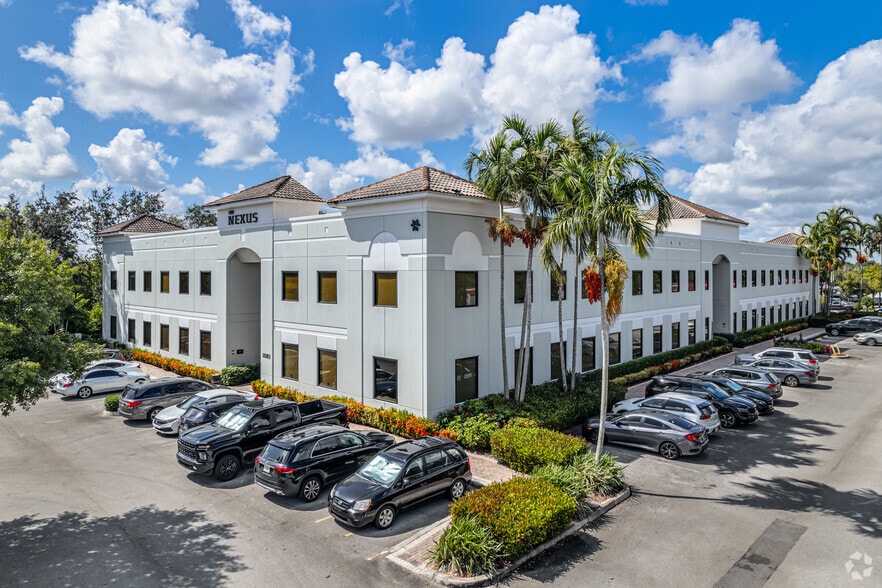 20283 State Road 7, Boca Raton, FL for rent - Primary Photo - Image 1 of 16