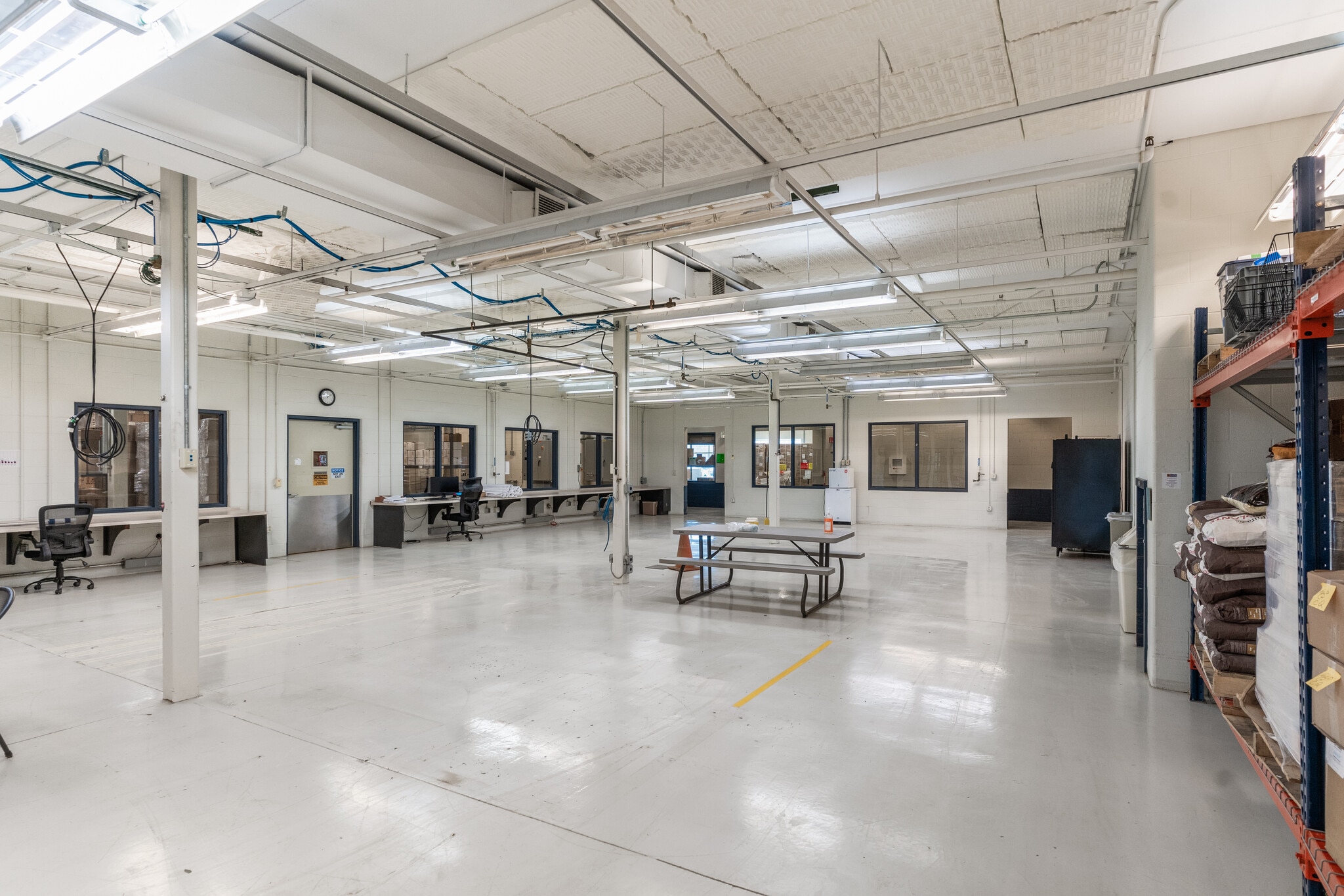 1507 S Kalamazoo Ave, Marshall, MI for sale Interior Photo- Image 1 of 6