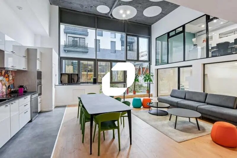 Office in Courbevoie to rent - Interior Photo - Image 1 of 14