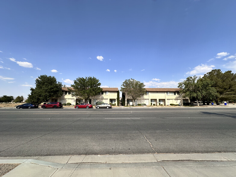 12745 Navajo Rd, Apple Valley, CA for sale - Building Photo - Image 1 of 1