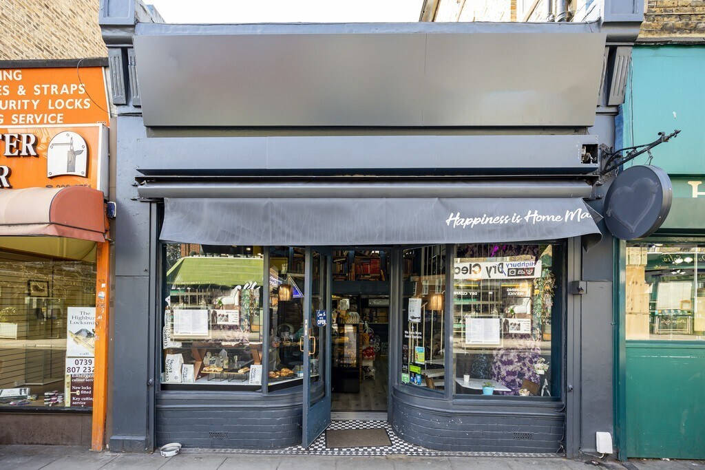 21 Highbury Park, London for sale Building Photo- Image 1 of 5