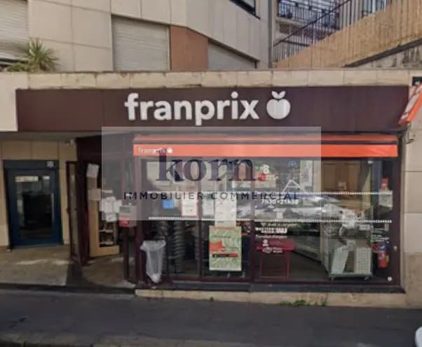 Location Commerce 362 m² - Photo 1