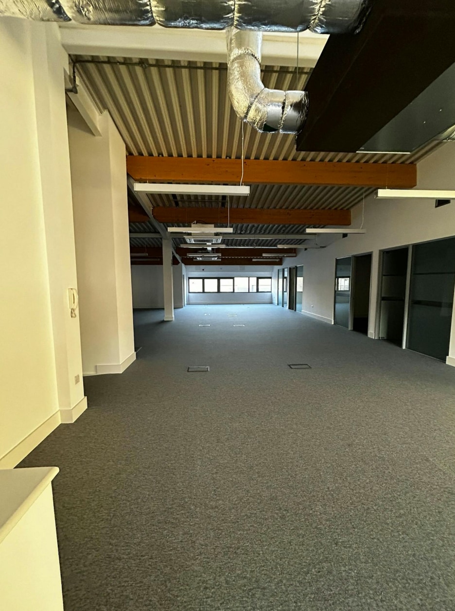 127 Olympic Ave, Milton to rent Interior Photo- Image 1 of 2