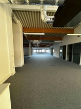 127 Olympic Ave, Milton to rent Interior Photo- Image 1 of 2