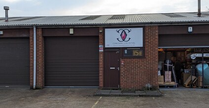 15A-15J Wintersells Rd, Byfleet for rent Building Photo- Image 1 of 2